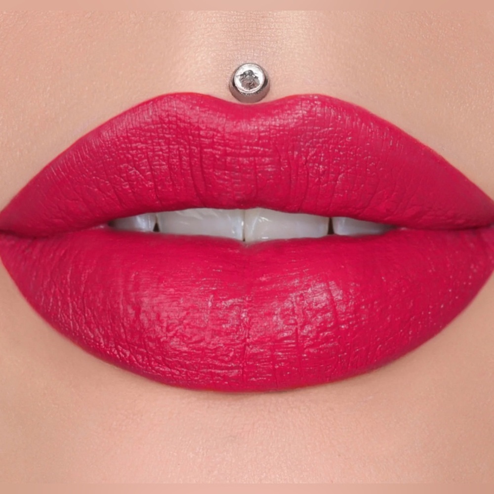 Jeffree Star Cherry Wet Velvet Trap Lipstick New in Box